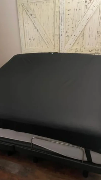 Earthbound Camping & RV Grounding Mattress Pad — Carbon Fibre, 40-Foot Grounding Rod Included image 3