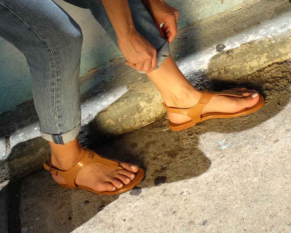 Groundz Women's Copper Sandals — Triple-Layer Grounding: Carbon Rubber + Copper Rivet + Silver Stitching, Zero-Drop