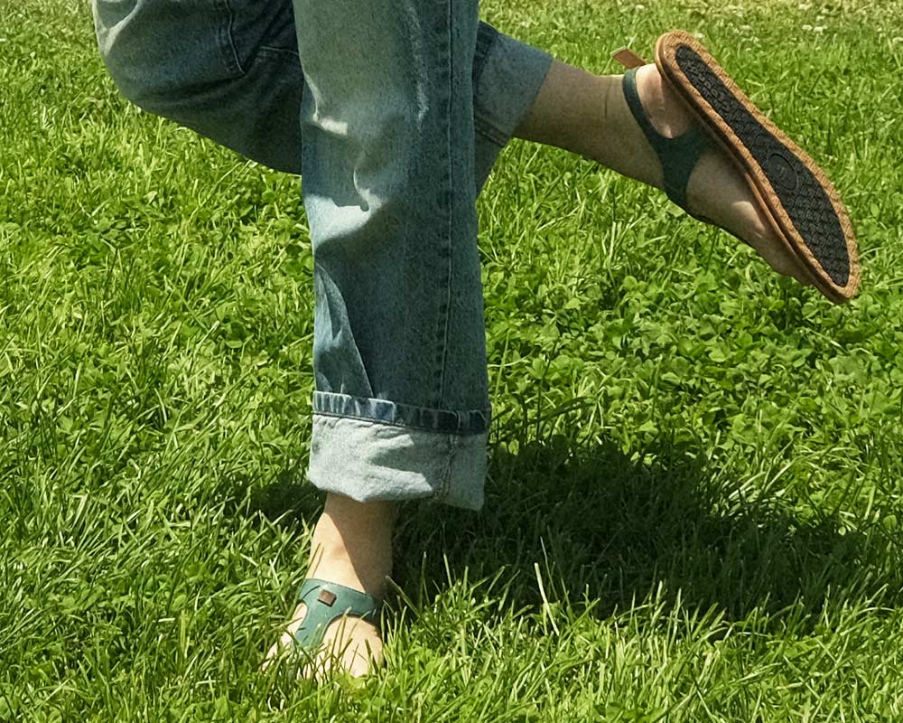 Groundz Women's Copper Sandals — Triple-Layer Grounding: Carbon Rubber + Copper Rivet + Silver Stitching, Zero-Drop image 2