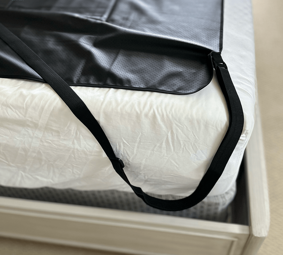 Grounding Company Premium Grounding Mattress Cover — Carbon-Infused Leatherette, Half and Full Size image 4